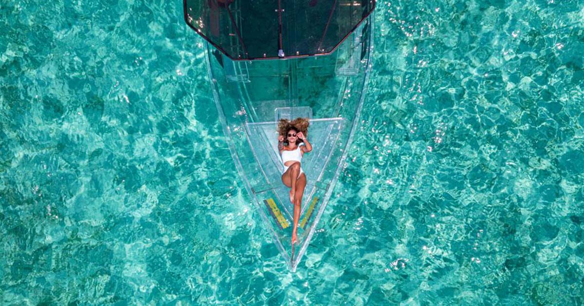 Clear boat photoshoot package available in Turks and Caicos
